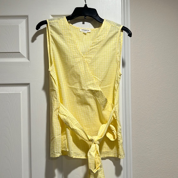 V NECK YELLOW TOP - Picture 1 of 2